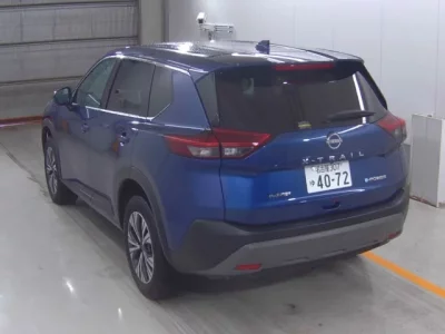 Nissan X-TRAIL