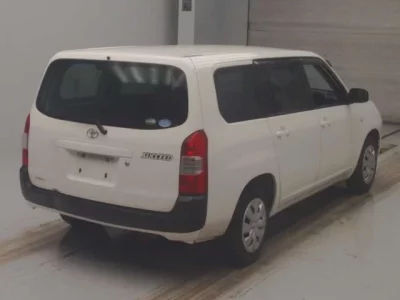 Toyota SUCCEED
