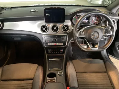 Mercedes-Benz CLA CLASS