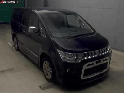 Mitsubishi DELICA D5