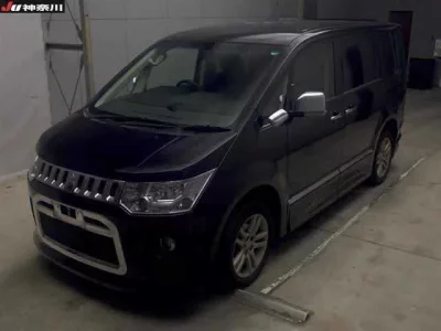 Mitsubishi DELICA D5