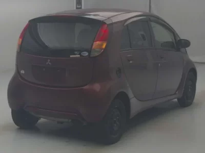 Mitsubishi I