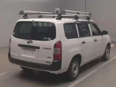 Toyota SUCCEED