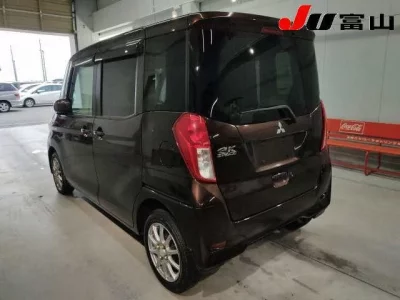 Mitsubishi EK SPACE