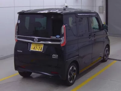 Nissan ROOX