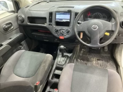 Nissan AD