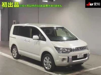 Mitsubishi DELICA D5