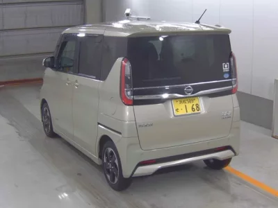 Nissan ROOX