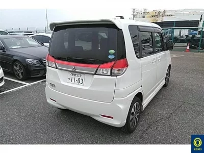 Mitsubishi DELICA D2