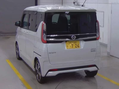 Nissan ROOX