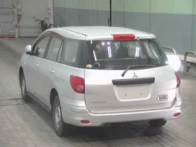 Mitsubishi LANCER VAN