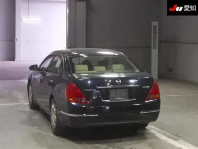 Nissan TEANA