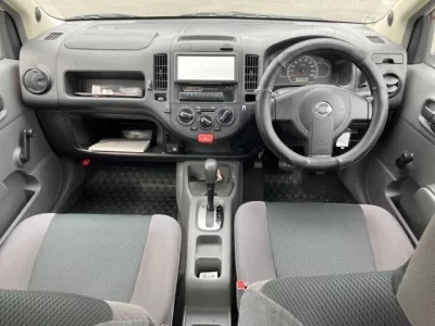 Nissan AD