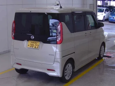 Nissan ROOX
