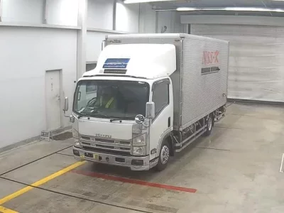 Isuzu ELF