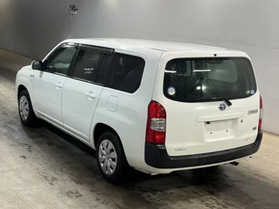 Toyota SUCCEED