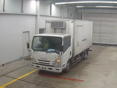 Isuzu ELF