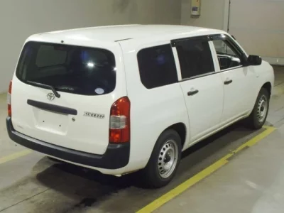 Toyota SUCCEED