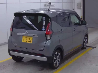 Mitsubishi EK X