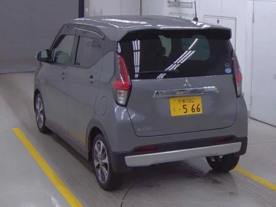 Mitsubishi EK X