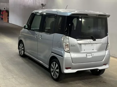 Mitsubishi EK SPACE