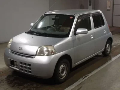Daihatsu Esse