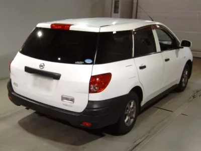 Nissan AD