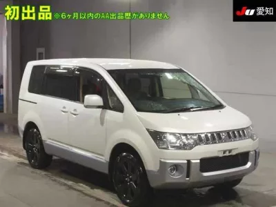 Mitsubishi DELICA D5