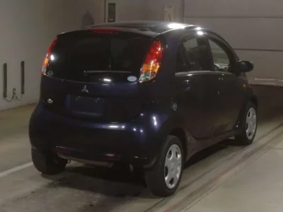 Mitsubishi I