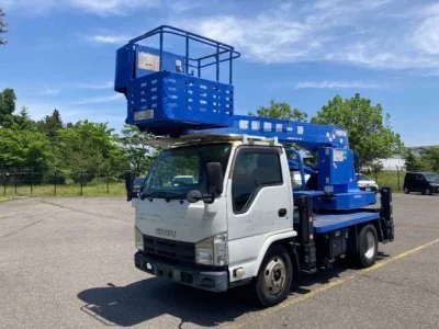 Isuzu ELF
