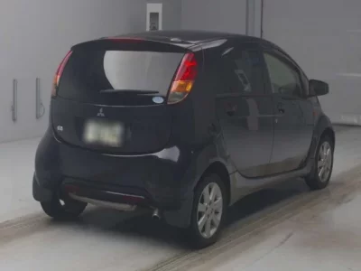 Mitsubishi I