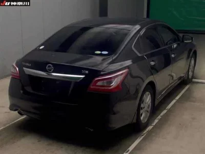 Nissan TEANA