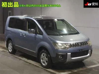 Mitsubishi DELICA D5