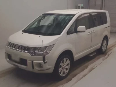 Mitsubishi DELICA D5