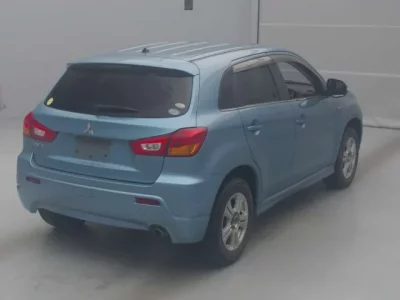 Mitsubishi RVR