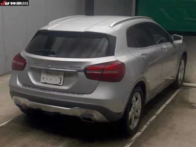 Mercedes-Benz GLA CLASS