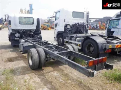 Isuzu TRUCK