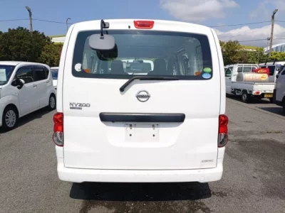 Nissan NV200