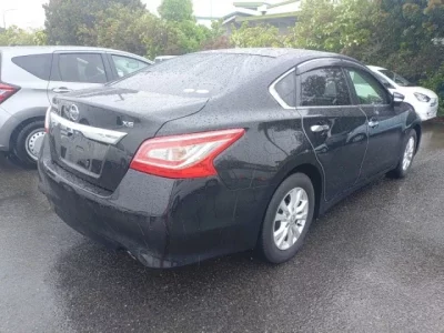 Nissan TEANA