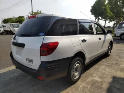 Mitsubishi LANCER VAN
