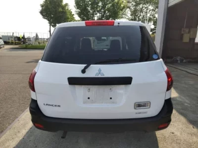 Mitsubishi LANCER VAN