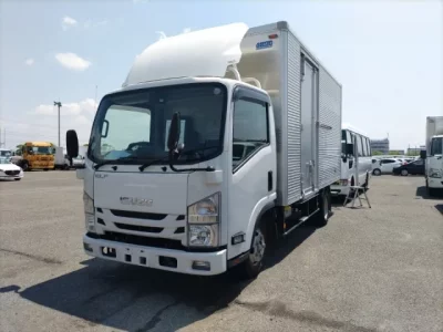 Isuzu ELF