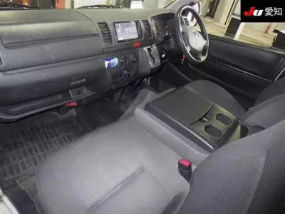 Toyota REGIUS ACE VAN