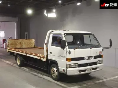 Isuzu ELF