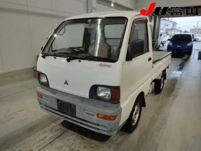 Mitsubishi MINICAB TRUCK