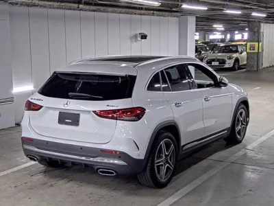 Mercedes-Benz GLA CLASS