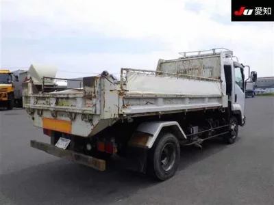 Isuzu TRUCK