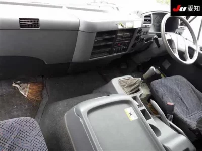 Mitsubishi FUSO FIGHTER