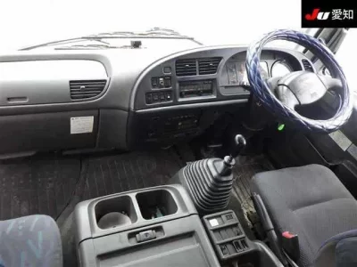 Isuzu TRUCK