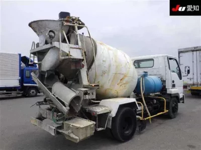Isuzu JUSTON